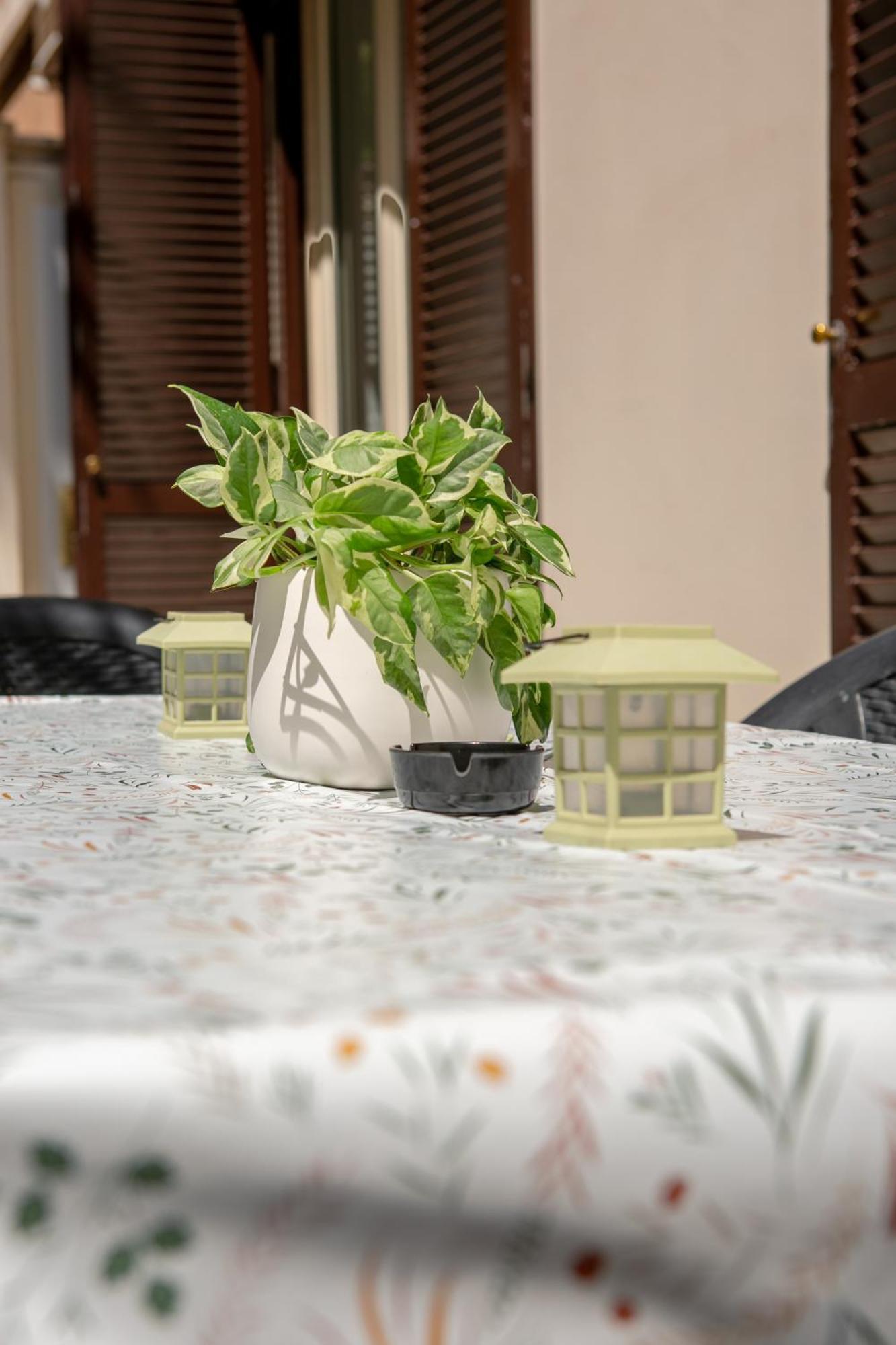 Holiday Homes Rome - Green Apartment S Camillo - Near Trastevere Exterior foto